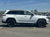 Used 2022 Jeep Grand Cherokee Limited image 3