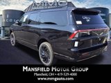 New 2025 Lincoln Navigator L Reserve image 3
