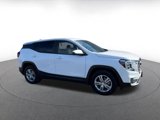 Used 2024 GMC Terrain SLE image 2