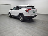 Used 2022 GMC Terrain SLE image 5
