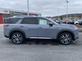 New 2025 Nissan Pathfinder Platinum image 2