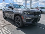 Used 2024 Jeep Grand Cherokee Limited w/ Black Appearance Package image 3