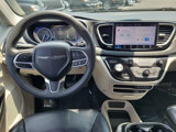 Certified 2022 Chrysler Pacifica Touring-L image 5