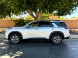 Used 2022 Nissan Pathfinder SV image 2
