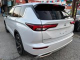 Used 2022 Mitsubishi Outlander SE image 4