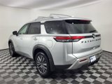 New 2025 Nissan Pathfinder SL w/ SL Premium Package image 3