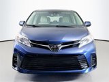Used 2020 Toyota Sienna LE image 2