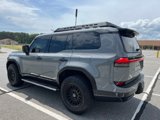 Used 2024 Lexus GX 550 image 2