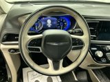 Used 2018 Chrysler Pacifica Limited image 4