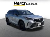 Used 2024 Toyota Highlander XSE image 3