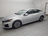 Used 2023 Nissan Altima 2.5 SV image 2