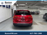 Used 2024 Volkswagen Tiguan SE w/ Panoramic Sunroof Package image 3