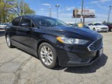 Used 2020 Ford Fusion SE image 3