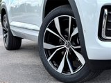 New 2025 Volkswagen Atlas SEL Premium R-Line image 2
