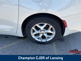 Used 2019 Chrysler Pacifica Touring-L Plus w/ Tire & Wheel Group image 6