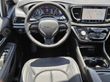 New 2024 Chrysler Pacifica Limited w/ S Appearance Package image 5