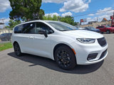 New 2026 Chrysler Pacifica Limited image 3