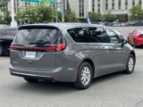New 2025 Chrysler Pacifica Select image 2