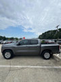 Used 2022 Nissan Frontier SV image 3