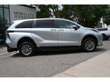 Used 2023 Toyota Sienna LE image 5