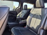 Used 2022 Chrysler Pacifica Limited w/ Uconnect Theater Family Group image 5