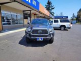 Used 2019 Toyota Tacoma TRD Off-Road image 2