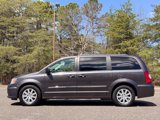 Used 2015 Chrysler Town & Country Touring image 2