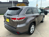 Used 2014 Toyota Highlander Limited image 3