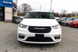 Used 2023 Chrysler Pacifica Touring-L image 2