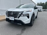 Used 2024 Nissan Rogue Platinum w/ Platinum Premium Package image 4