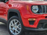 Certified 2023 Jeep Renegade Latitude image 4