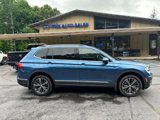 Used 2018 Volkswagen Tiguan SE image 2