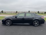 Used 2018 Toyota Camry SE image 3