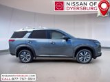 New 2025 Nissan Pathfinder SL image 2