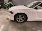 Used 2015 Dodge Charger SE w/ Sport Appearance Group image 2