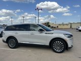 Used 2022 Lincoln Aviator Reserve image 2