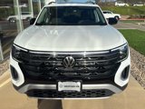 New 2025 Volkswagen Atlas Peak Edition SE image 2