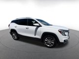 Used 2024 GMC Terrain SLT image 2