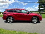 Used 2024 Toyota Highlander Platinum image 5
