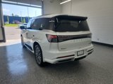 New 2026 INFINITI QX80 Luxe image 3