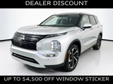 New 2024 Mitsubishi Outlander SE image 3