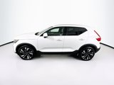 Used 2025 Volvo XC40 B5 Plus image 4