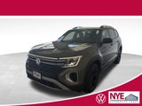 New 2025 Volkswagen Atlas Peak Edition SE image 1