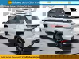 New 2025 Jeep Grand Cherokee Altitude image 3