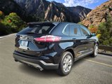 Used 2024 Ford Edge Titanium image 3