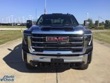 Used 2025 GMC Sierra 2500 SLE image 2