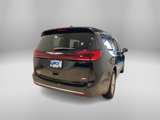 New 2025 Chrysler Pacifica Select image 4