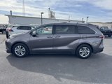 Used 2021 Toyota Sienna Limited image 6