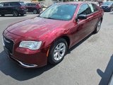 Used 2018 Chrysler 300 Touring image 5