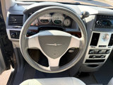 Used 2010 Chrysler Town & Country Touring image 3